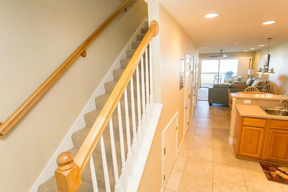 SEA Haven 516 [2/2.5] Free Activities! & Oceanfront Wifi Pool