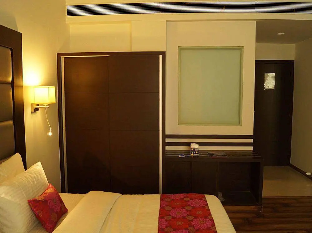 Veronica Hotel