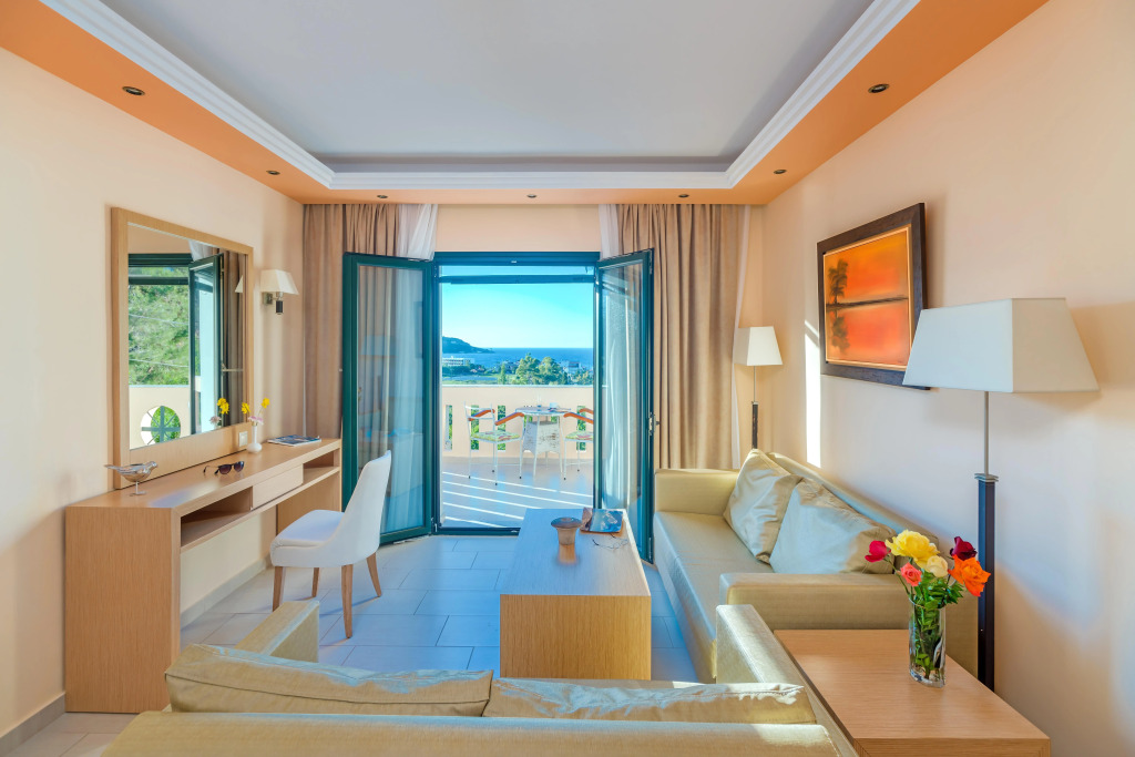 Ai Yannis Suites and Apartments Hotel