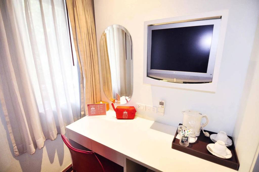 ZEN Rooms Ratchadaphisek Soi Sukruamkan
