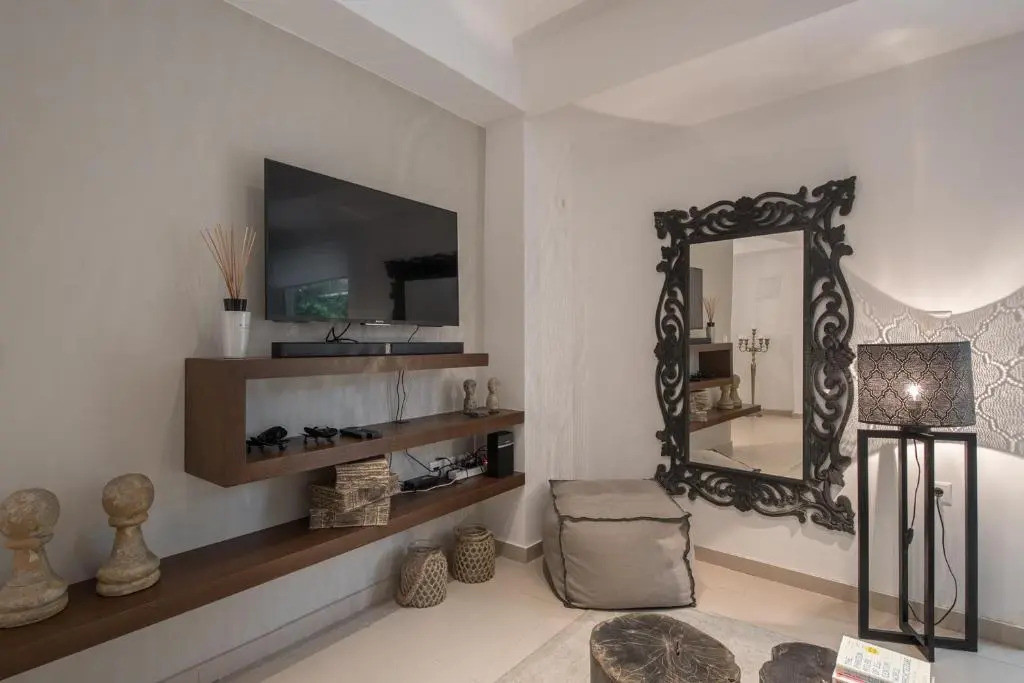 Bliss Living Apartments Vouliagmeni