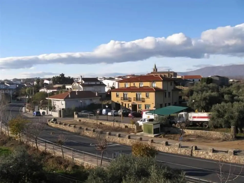 Hotel Rural Hojaranzos