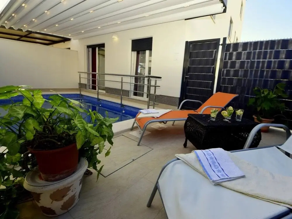 Memi - Great Location, Modern & Parking - A1 Marin