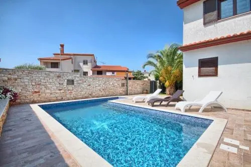 Holiday home Stinjan Prilaz Plazina