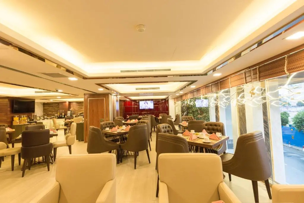 Winsuites Saigon Hotel - Complimentary Afternoon Tea & Refreshments