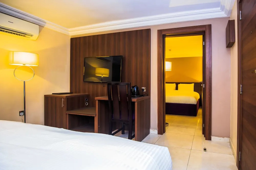 Joygate Hotels & Suites