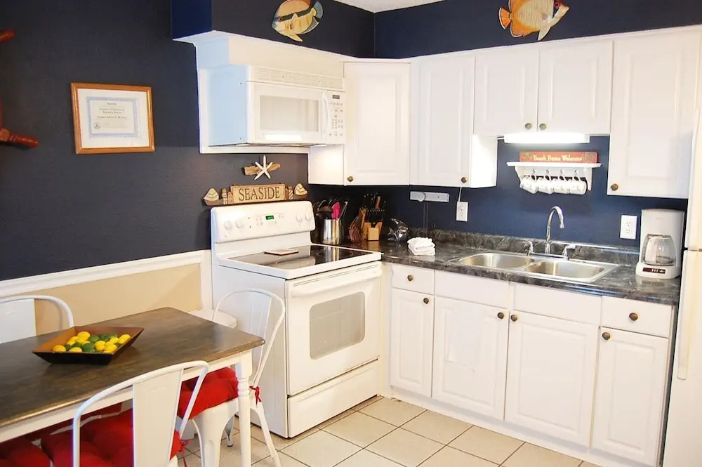 Moonraker 24 condo