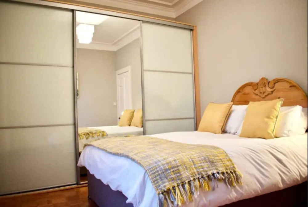 Traditional 2 Bedroom Flat With Views of Portobello Beach