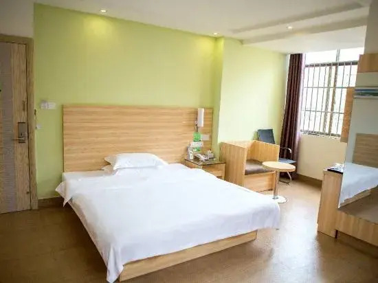 Yicheng Express Hotel (Dongxing Daping Branch)