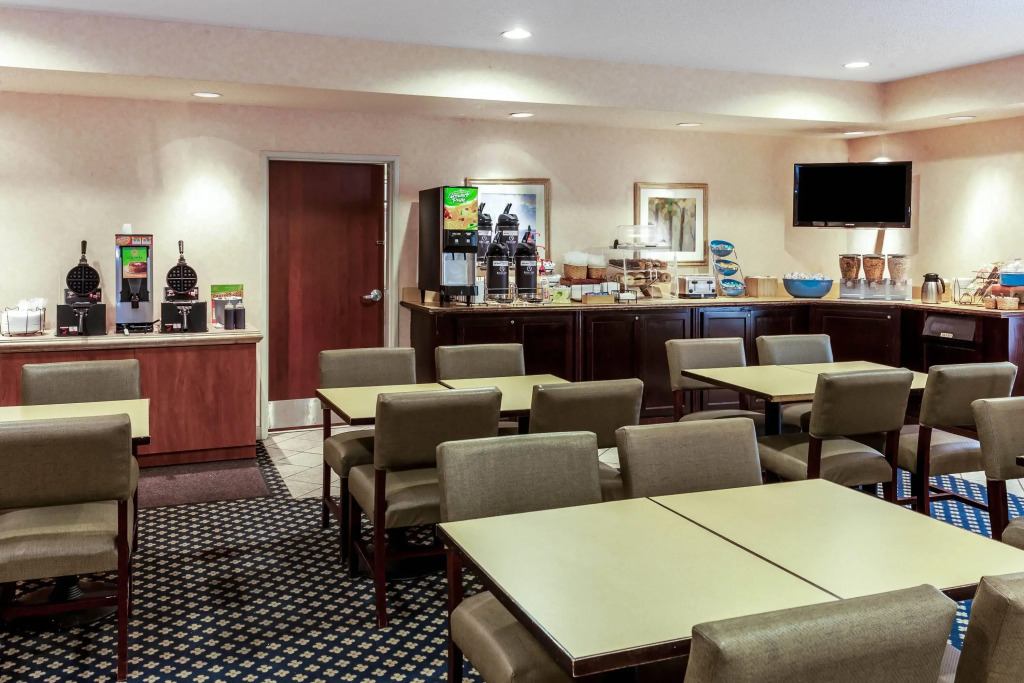 La Quinta by Wyndham Milwaukee SW New Berlin