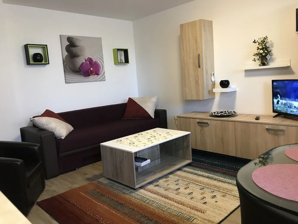 Two Room Apartment Militari Residence M9