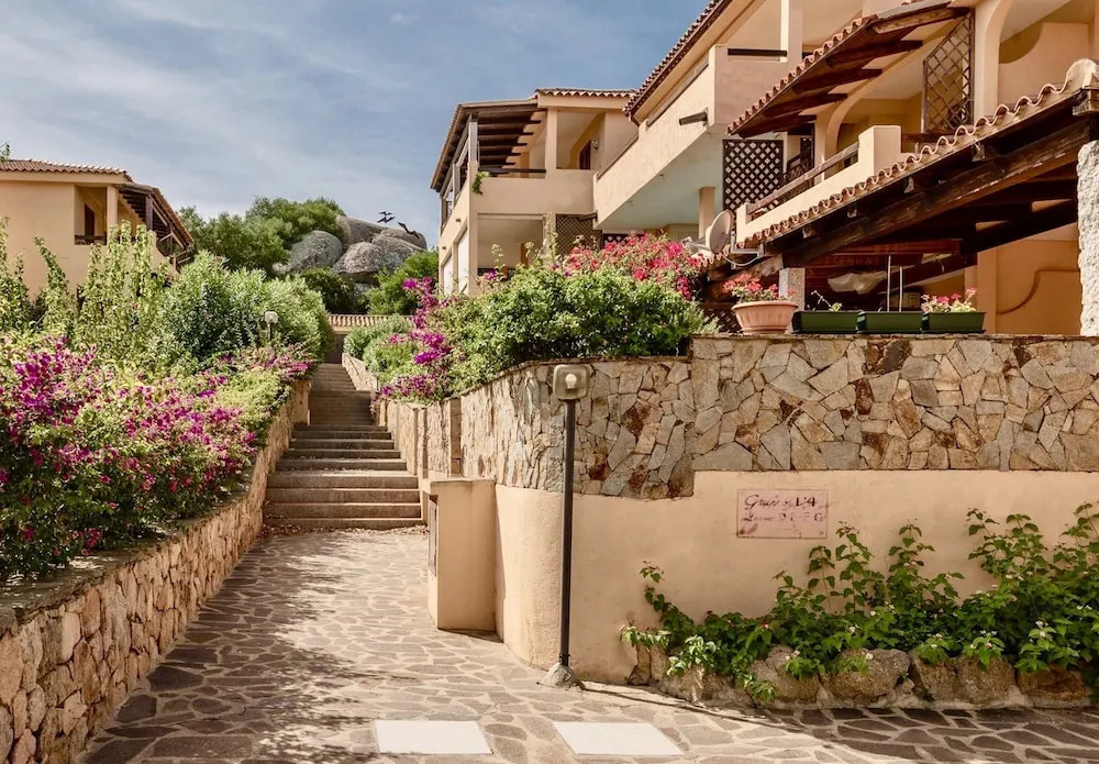 Residence a Marinella a 450 mt dal mare