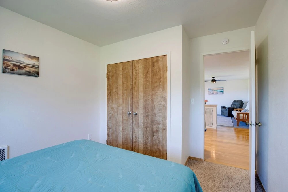 Bay City Vacation Rental Escape ~ 5 Mi to Marina!