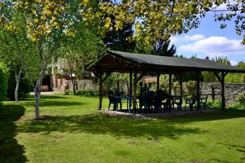 Hotel Drnholec