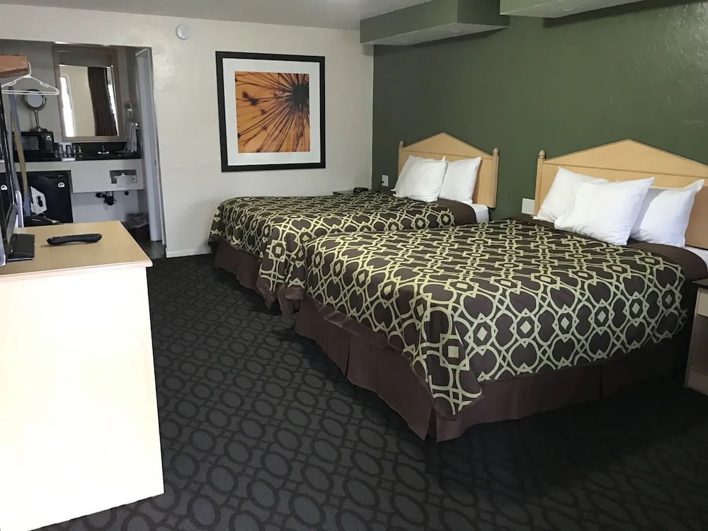 Downtown Inn