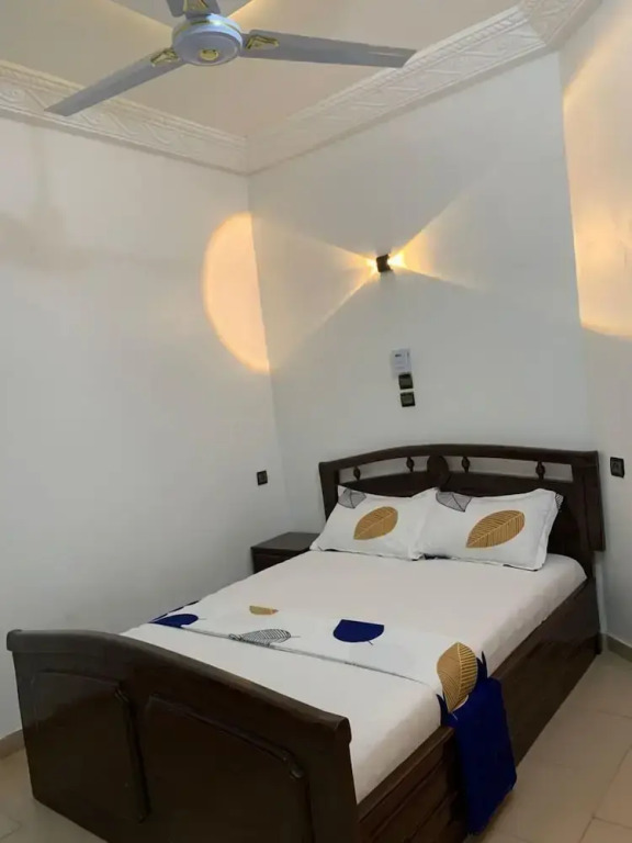 Okpèyèmi guest house