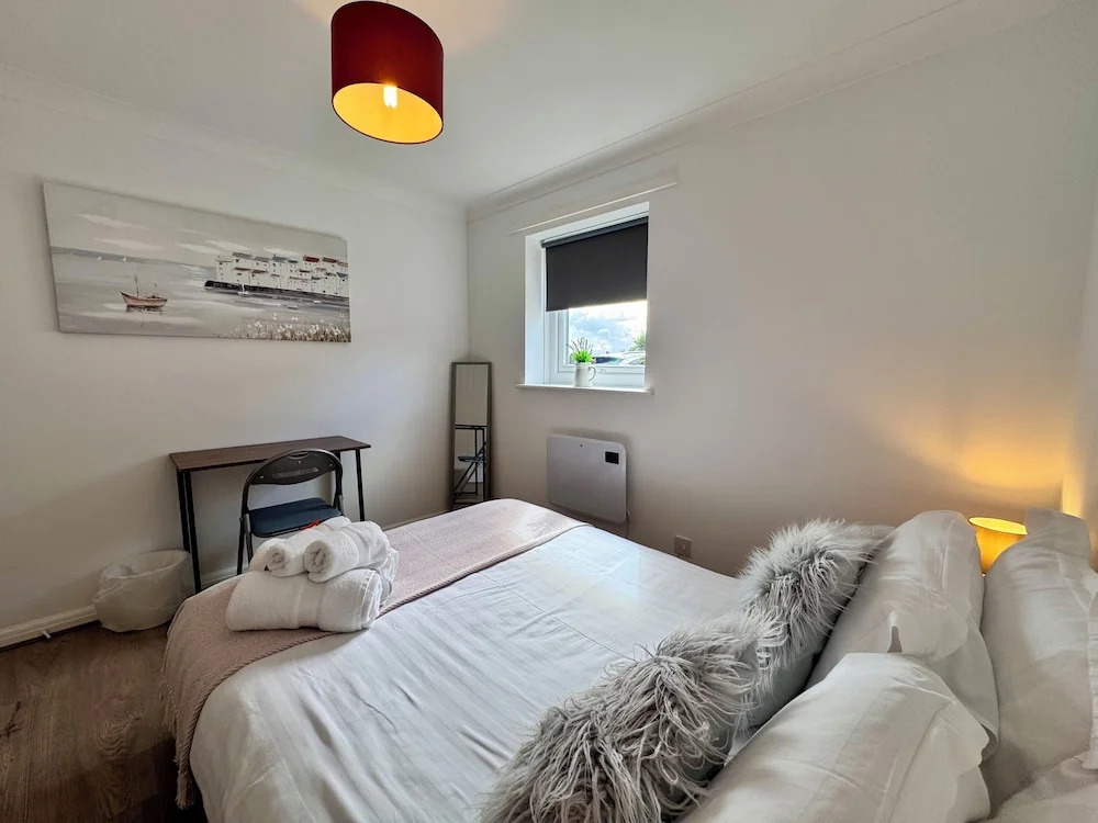 Mariners Apartment by Week2Week