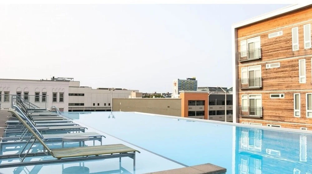 CozySuites TWO Stylish Apts Monument Cir