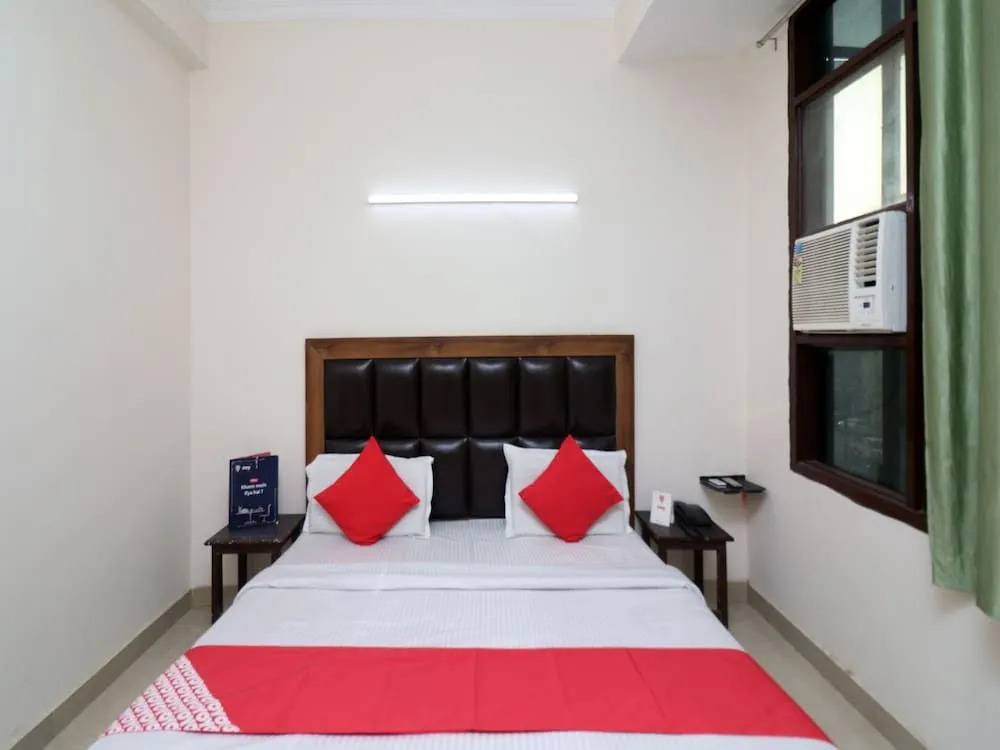Oyo 24958 Hotel Dayal