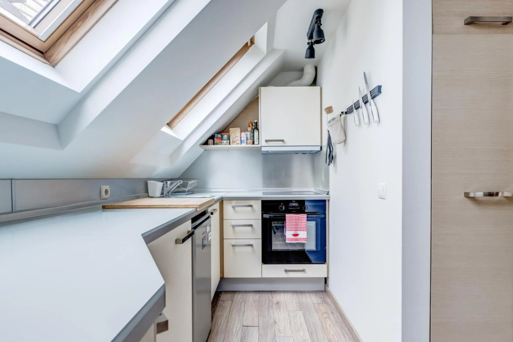 Park Loft next to Eagle's Bridge