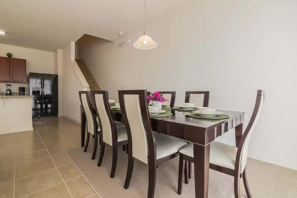 5114 Compass Bay