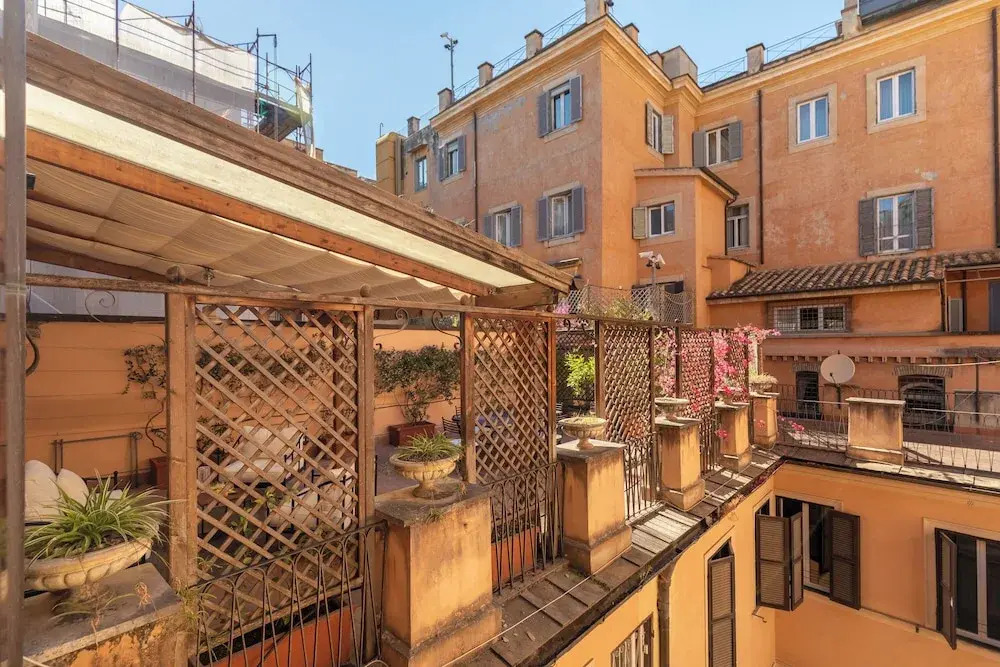 EVE Luxury Apartments Pantheon