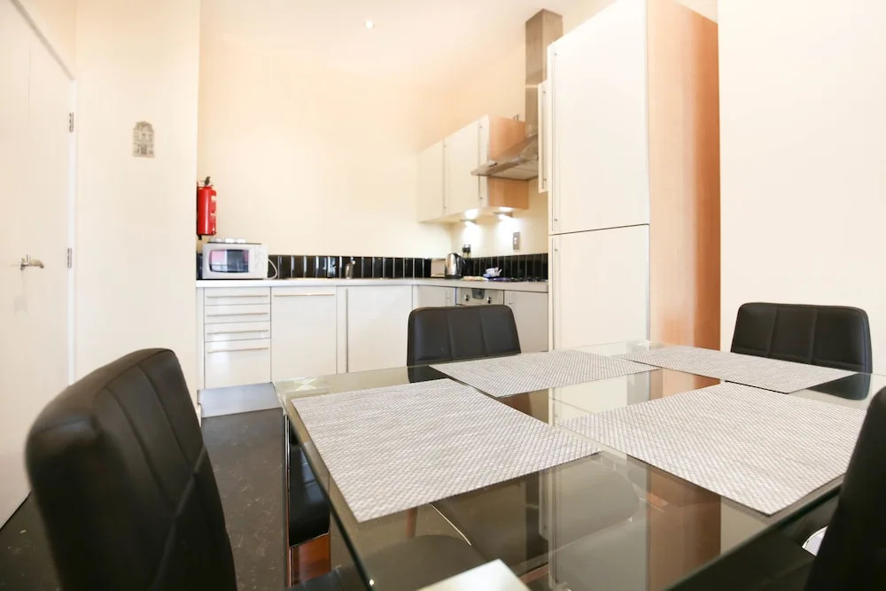 Fantastic 1 Bed Apartment Newcastle City