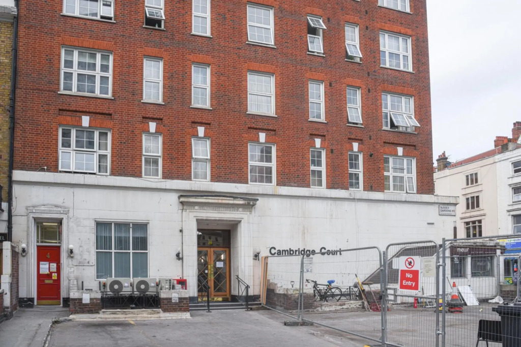 Cco-23 Cambridge Court