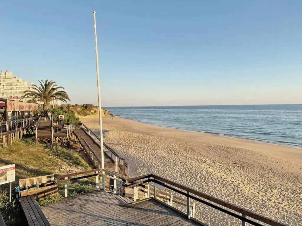 Beachfront Oura - 100m Beach, Seaview, Garage, 300m Strip