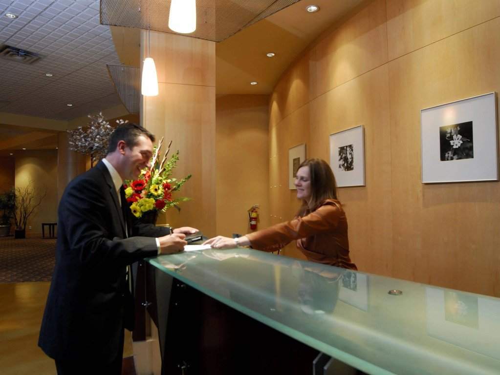iHOTEL & Conference Centre Red Deer