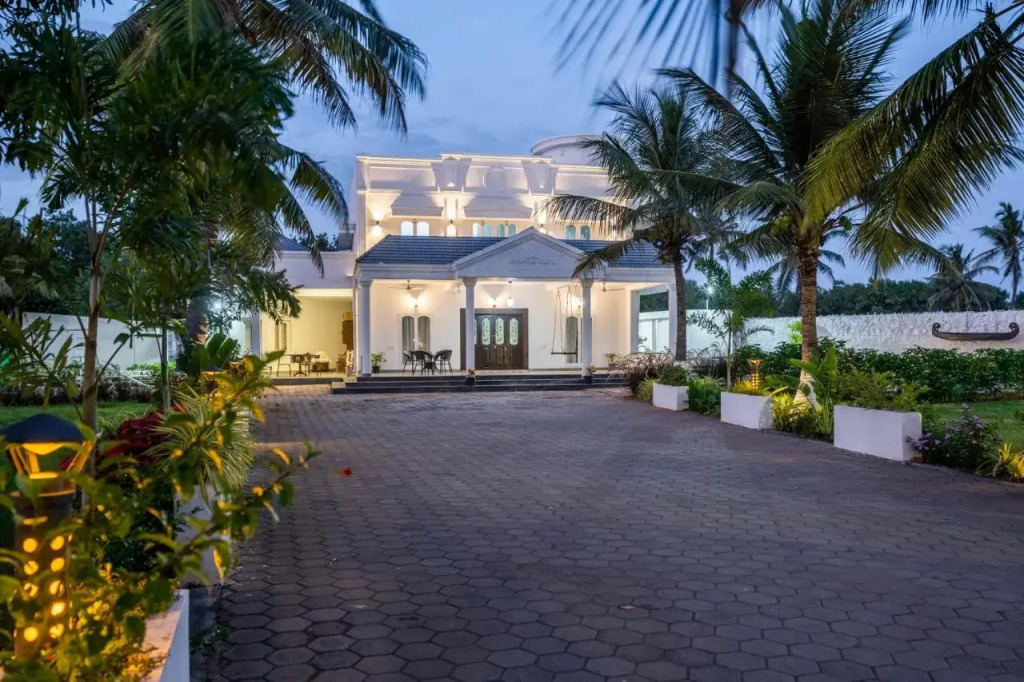 Truliv Villa Cabana