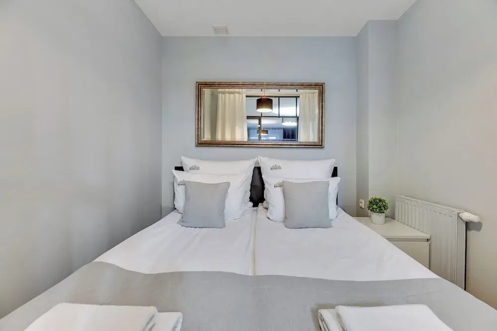 Waterlane Riverside SPA, Pool & Gym by Downtown Apartments