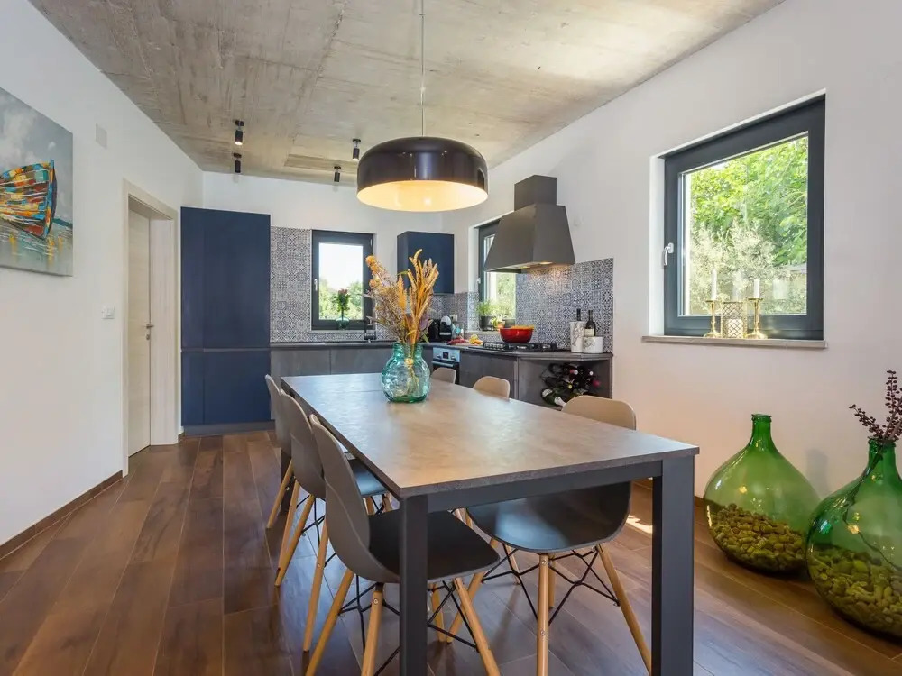 Villa Leonardo Vr Naveri