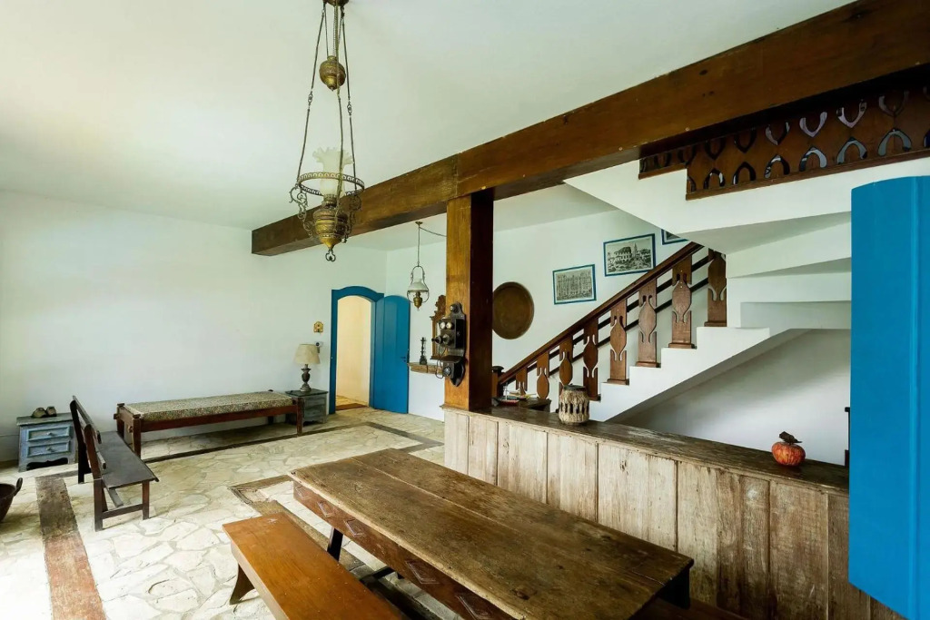 Fazenda histórica com piscina e churrasqueira a poucos metros da praia Domingas Dias, Ubatuba