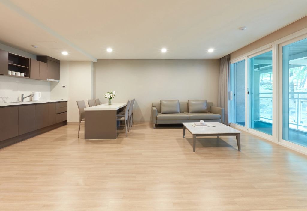 Phoenix Park Resort, Hotel & Condominium