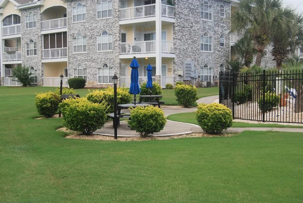 4673 Wild Iris Dr 203 2 Bedroom Condo by Redawning
