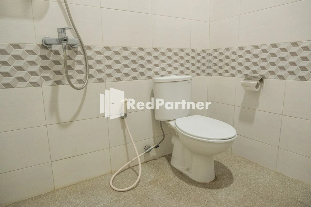 Guest House B Fren Syariah Near JIH Yogyakarta RedPartner
