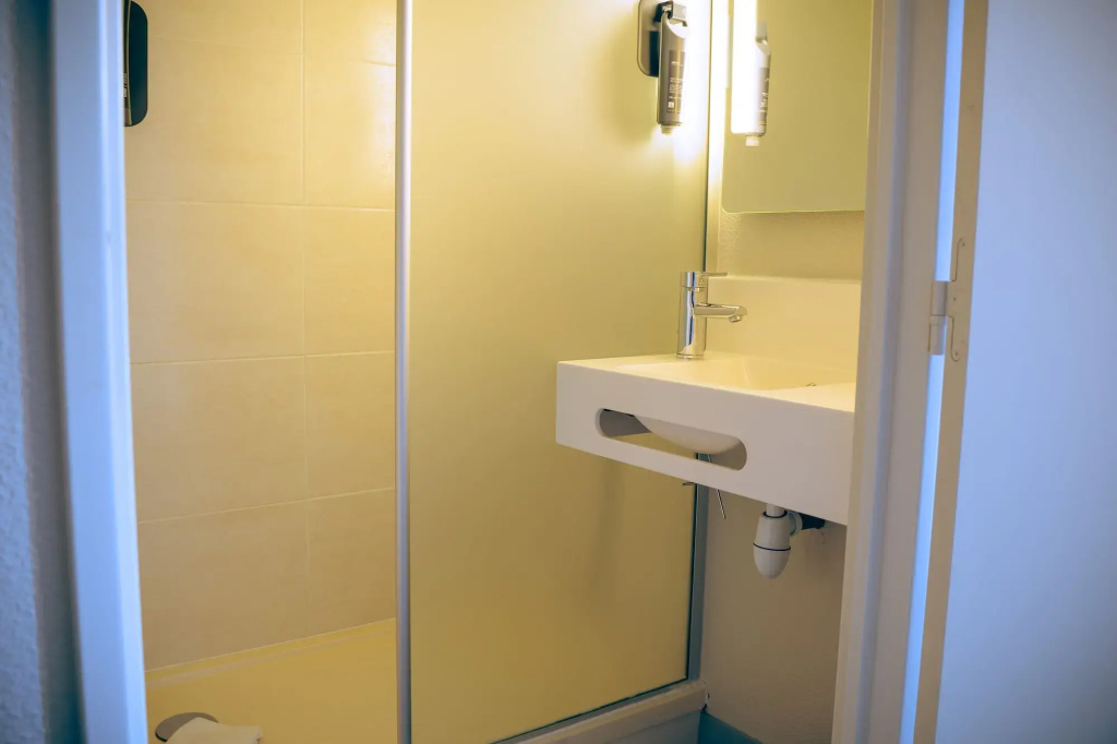 B&B HOTEL Metz Est Technopole Pôle Santé