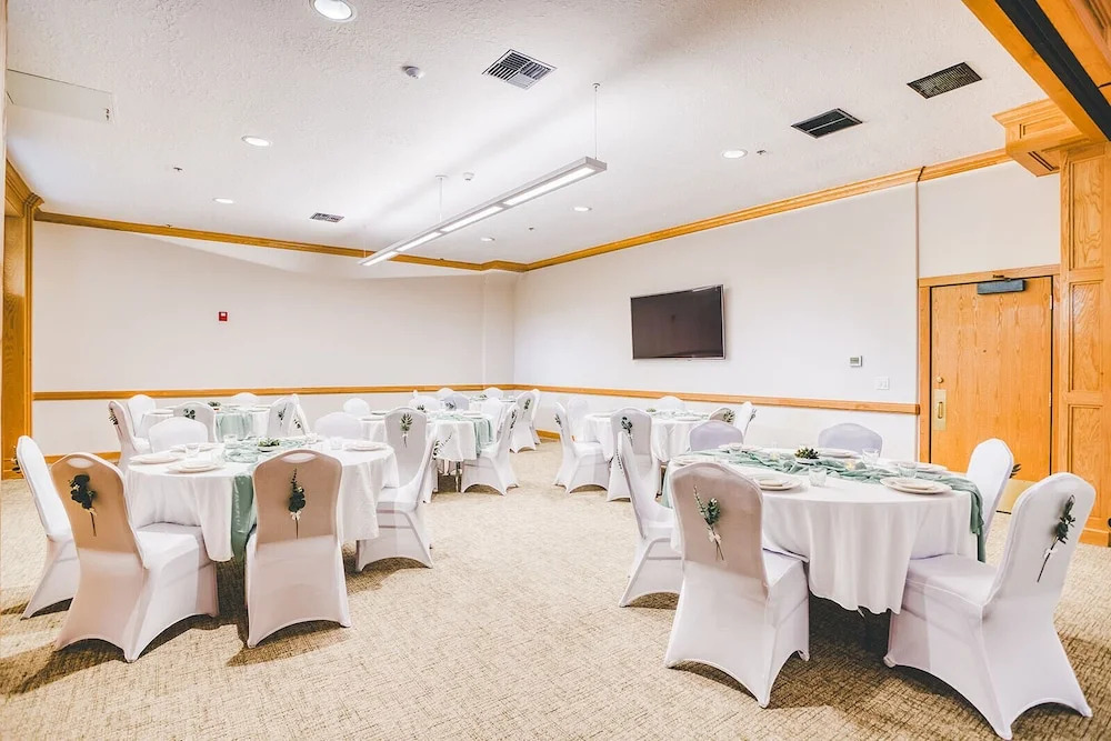 Bonneville Hot Springs Resort & Spa