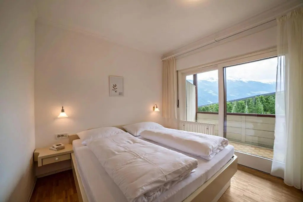 Wanda Apartment 5