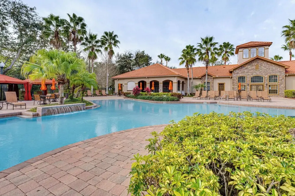 10 Mi to Disney World: Modern Condo w/ Resort Pool