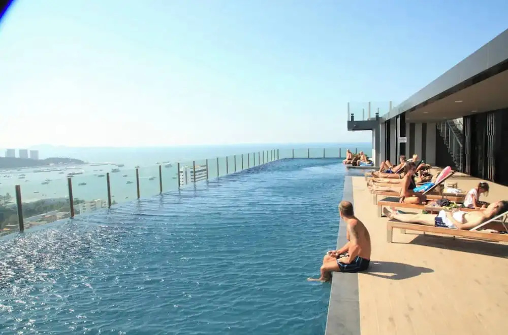 2 Bed Room, Large Living Room at Central Pattaya