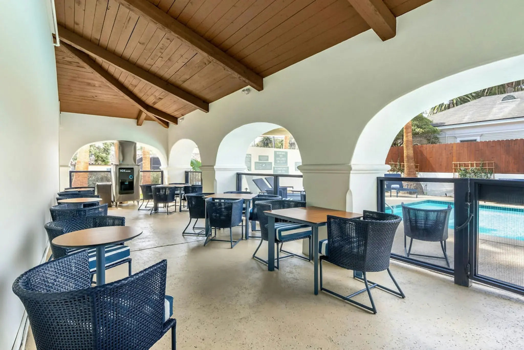 Mason Beach Inn