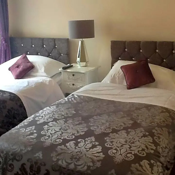 "SUPERB SEA-VIEWS" ROOM only at WETHERBY NAIRN