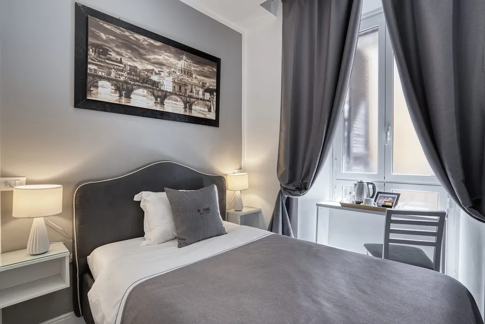 Rhome Guest House