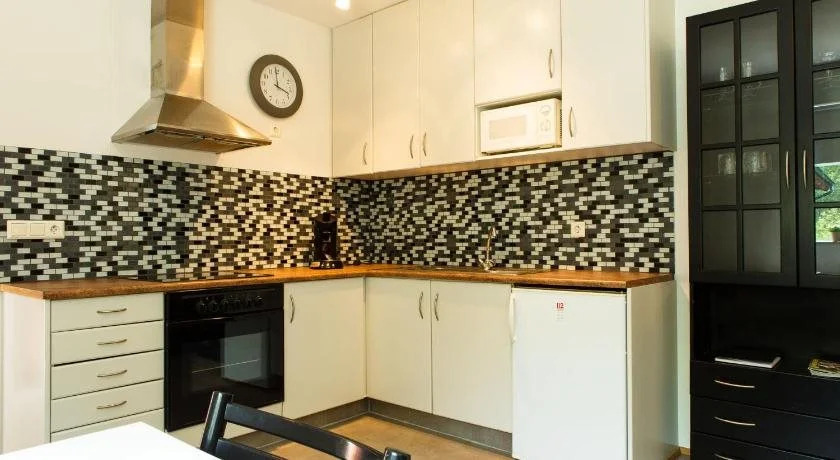 Varmi Guesthouse Apartments & rooms