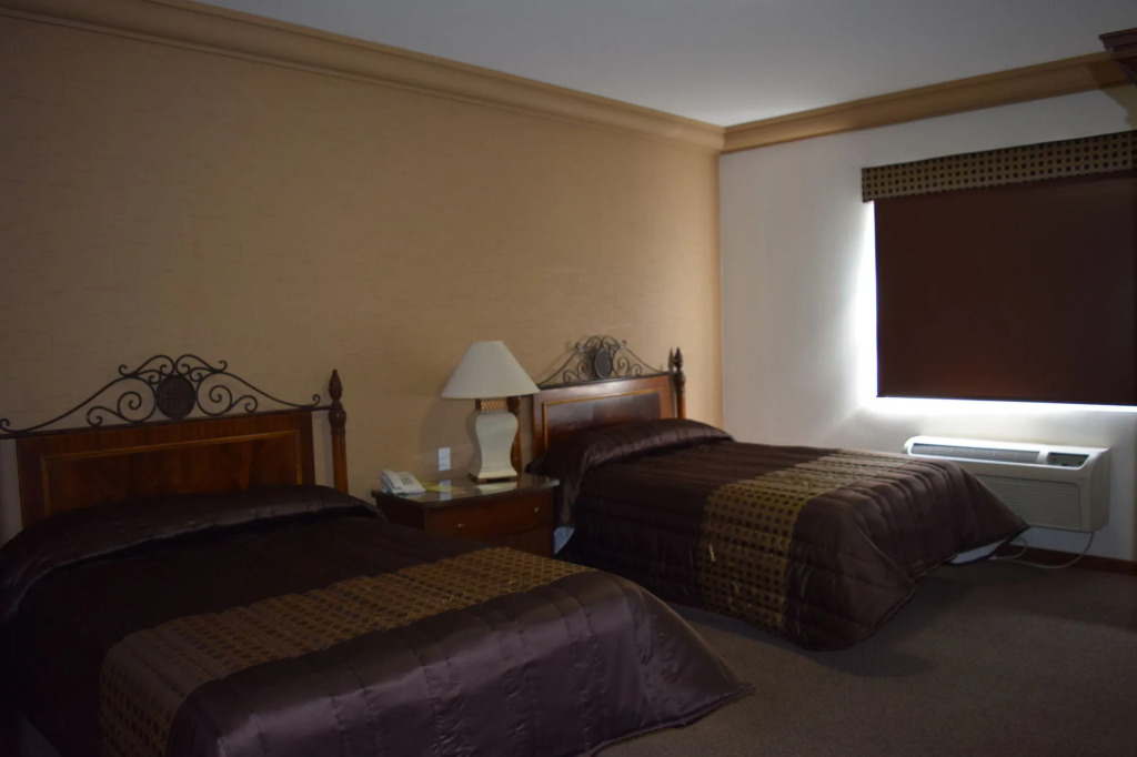 Hotel Conquistador Inn By US Consulate