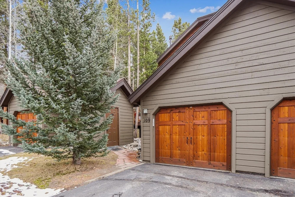 Village Point 109 townhouse