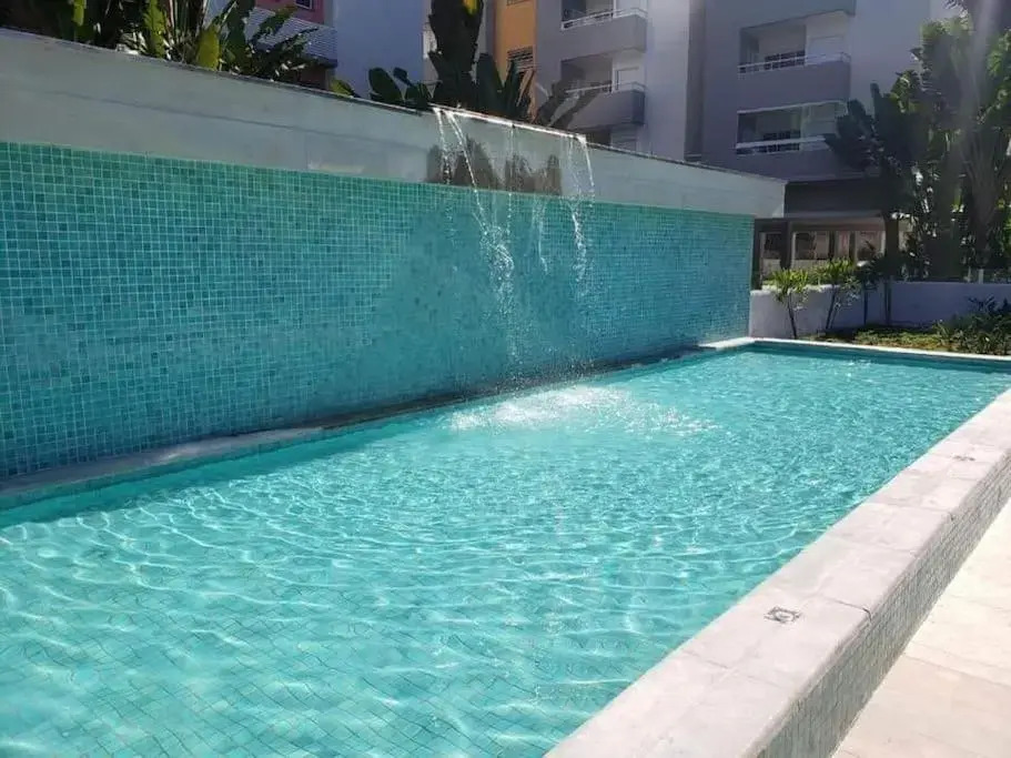 Varanda Gourmet, 05 piscinas, Elevador e Wi-Fi no Condomínio Passaredo