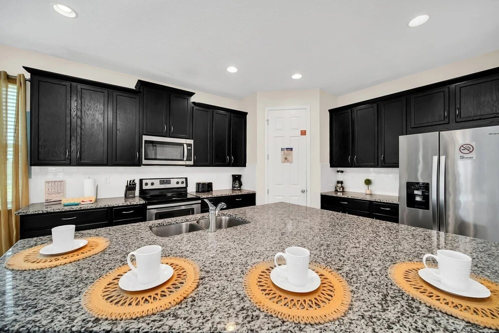Stunning Villa With Themed Room's and Game Room, Right Across From the Club House #7sl9003